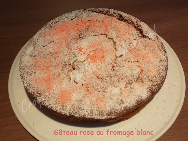 Gâteau rose au fromage blanc DSCN4371_24334