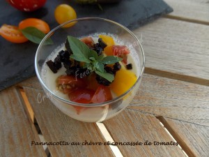 Pannacotta au chèvre et concassée de tomates DSCN5291