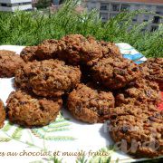 Cookies au chocolat et muesli fruité P1110420 R