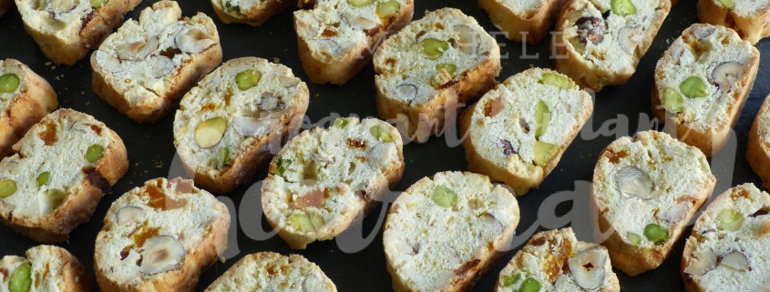 Biscotti abricot-noisette-pistache P1140850 R