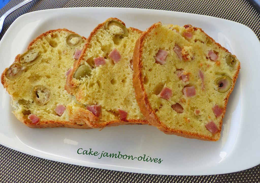 Recette Cake salé au jambon et aux olives pour l'apéritif 