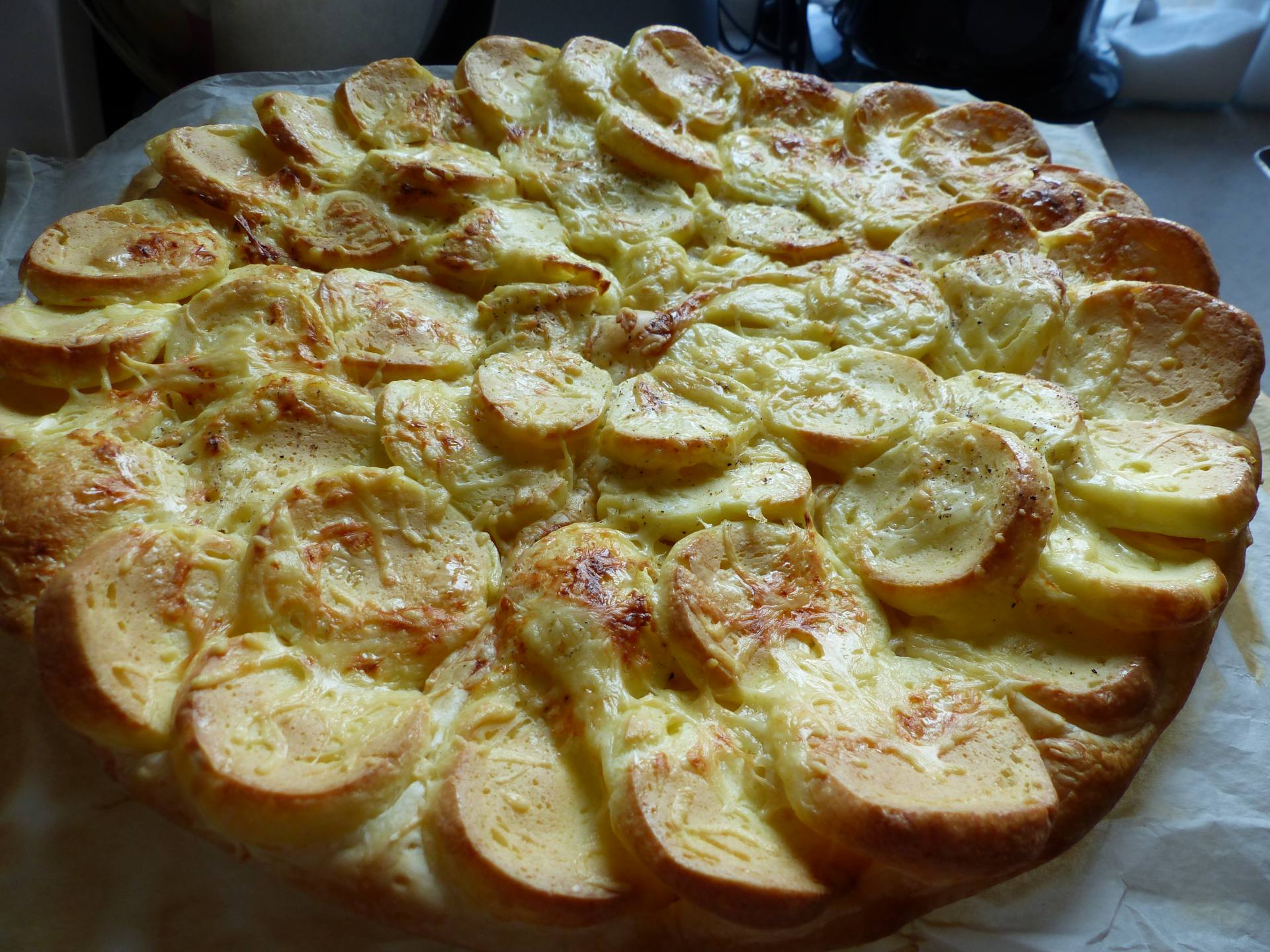 Tarte fine aux quenelles - P1190288