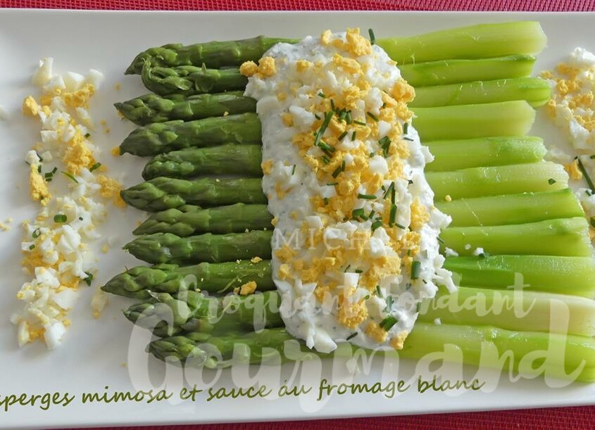 Asperges mimosa et sauce au fromage blanc P1010028 R (Copy)