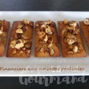 Financiers aux noisettes pralinées P1090210.psd R (Copy)