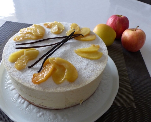 Caramba-entremets pomme-caramel P1150143 (Copy)